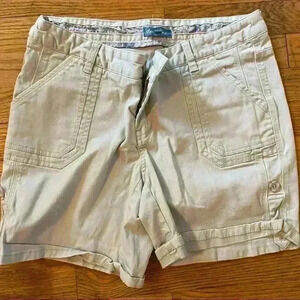 Fluer Bleue Khaki shorts